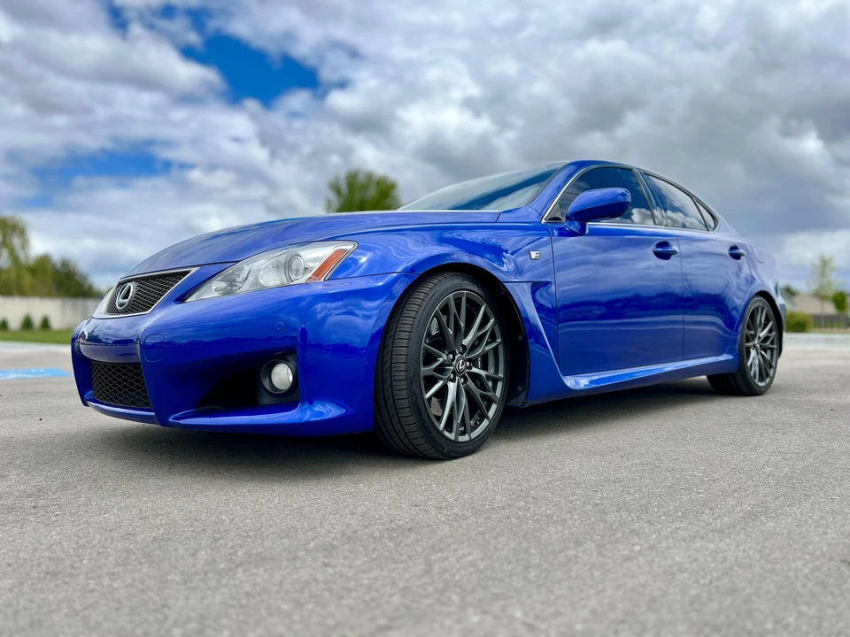 2010 Lexus IS F 2nd Gen - Image 10 of 31