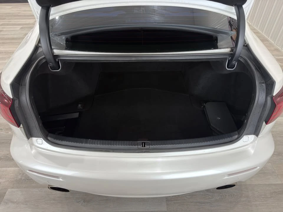 2010 Lexus IS F 2nd Gen - Image 14 of 19