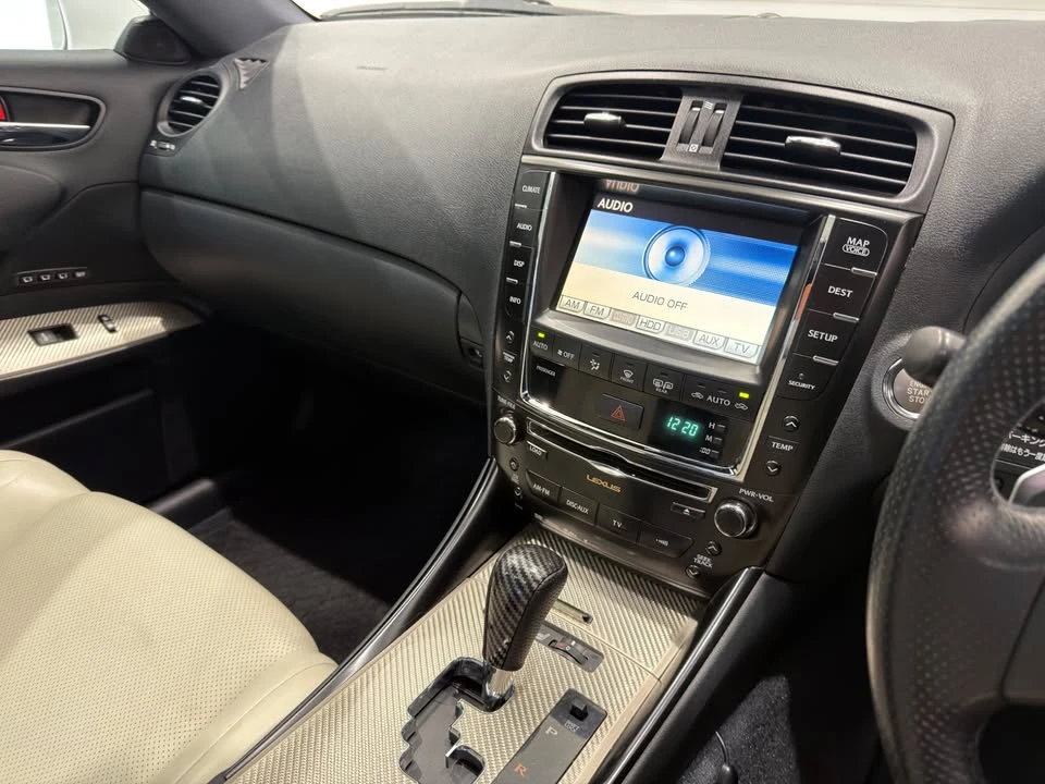 2010 Lexus IS F 2nd Gen - Image 18 of 19