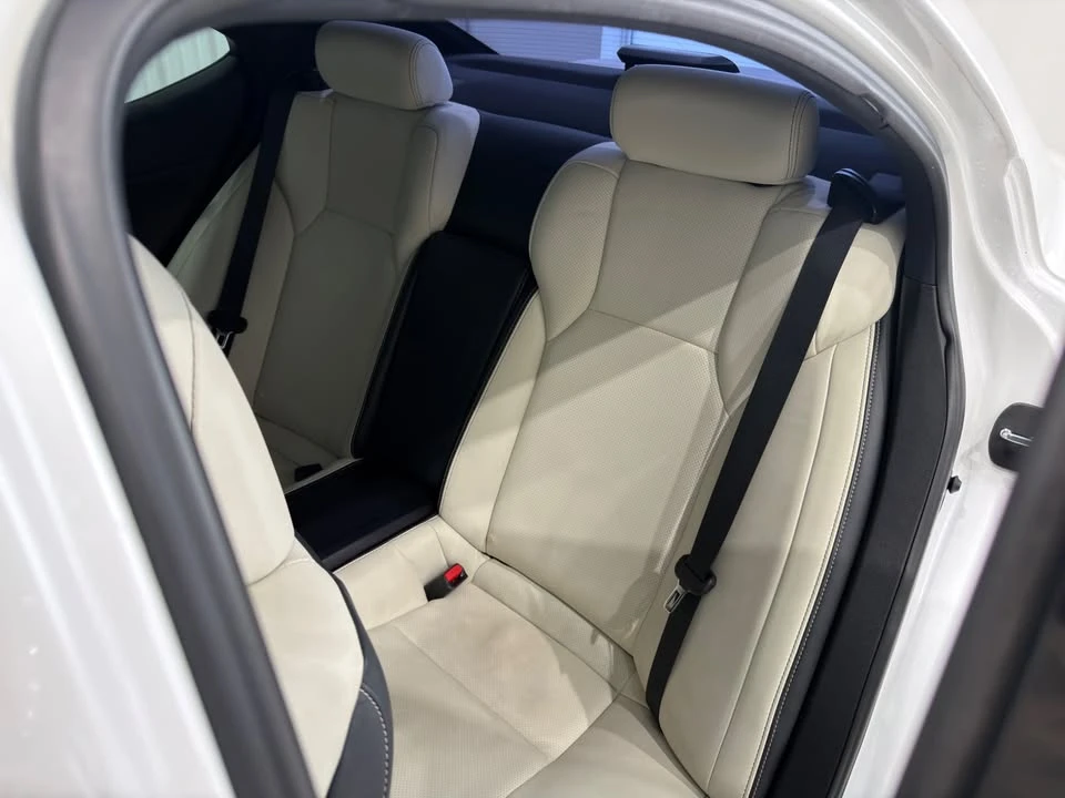 2010 Lexus IS F 2nd Gen - Image 11 of 19