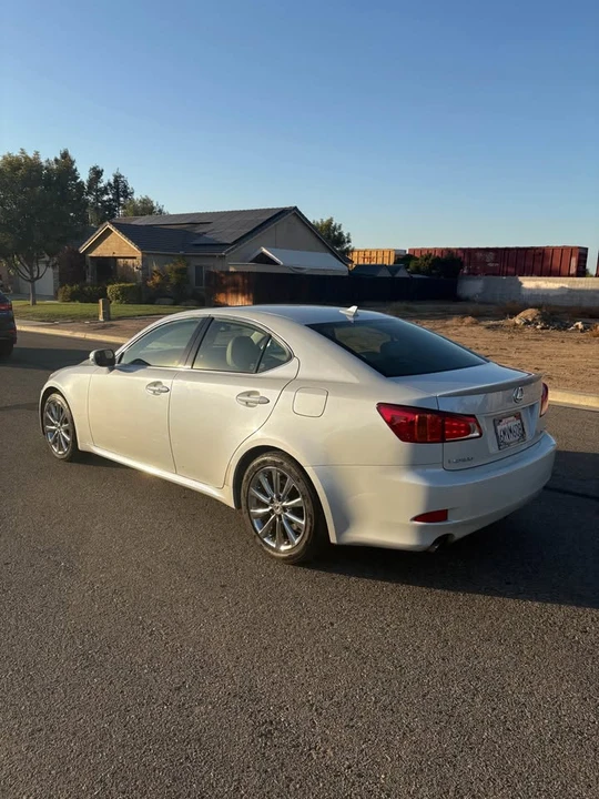 2010 Lexus IS 2nd Gen - Image 3 of 7