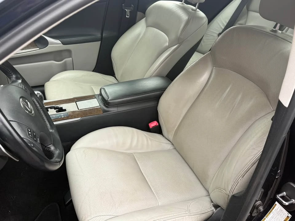 2010 Lexus IS 2nd Gen - Image 9 of 13
