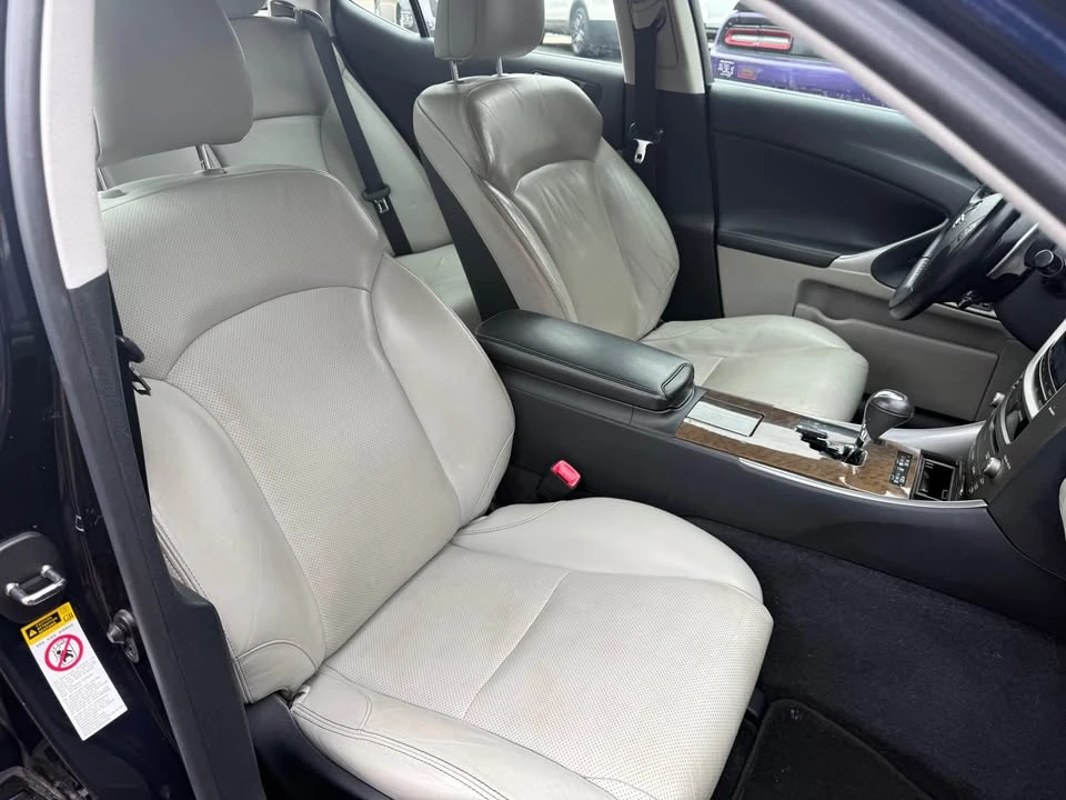 2010 Lexus IS 2nd Gen - Image 8 of 13
