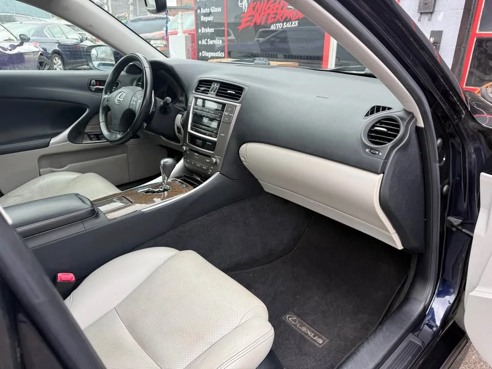 2010 Lexus IS 2nd Gen - Image 7 of 13