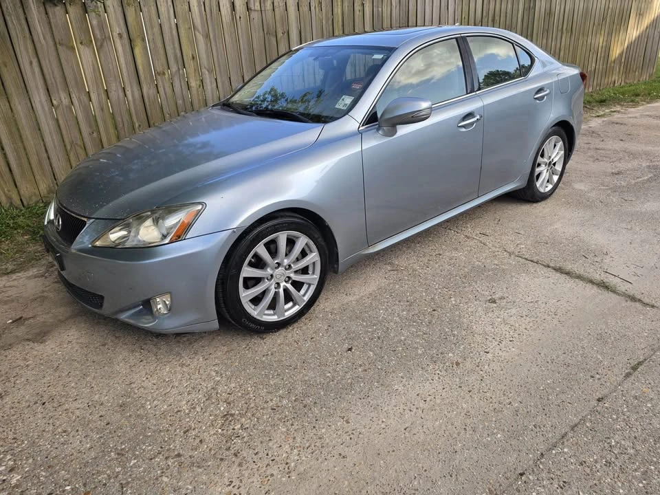 2010 Lexus IS 2nd Gen - Image 2 of 12