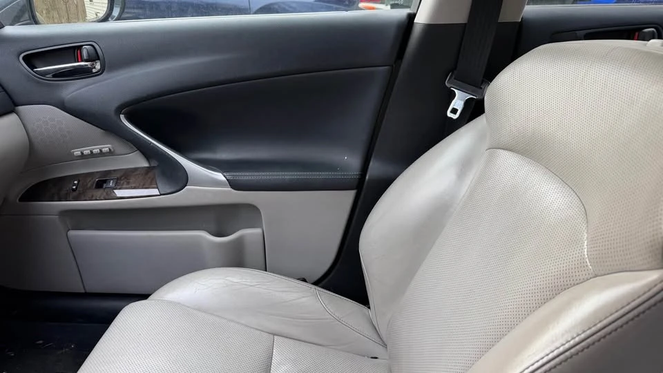 2010 Lexus IS 2nd Gen - Image 8 of 13