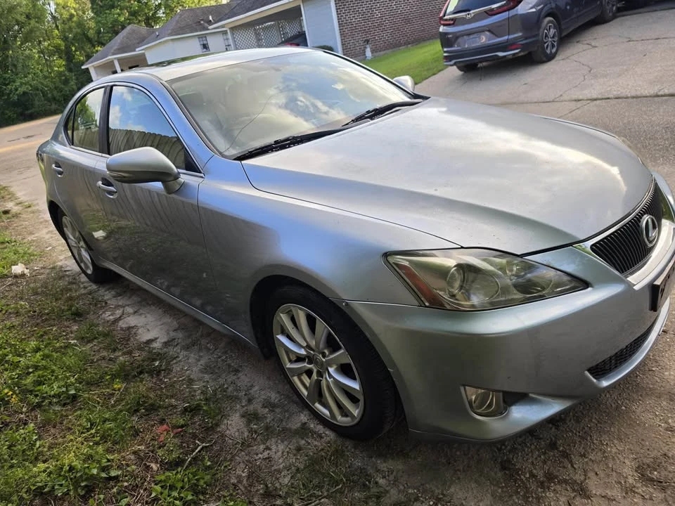 2010 Lexus IS 2nd Gen - Image 5 of 12