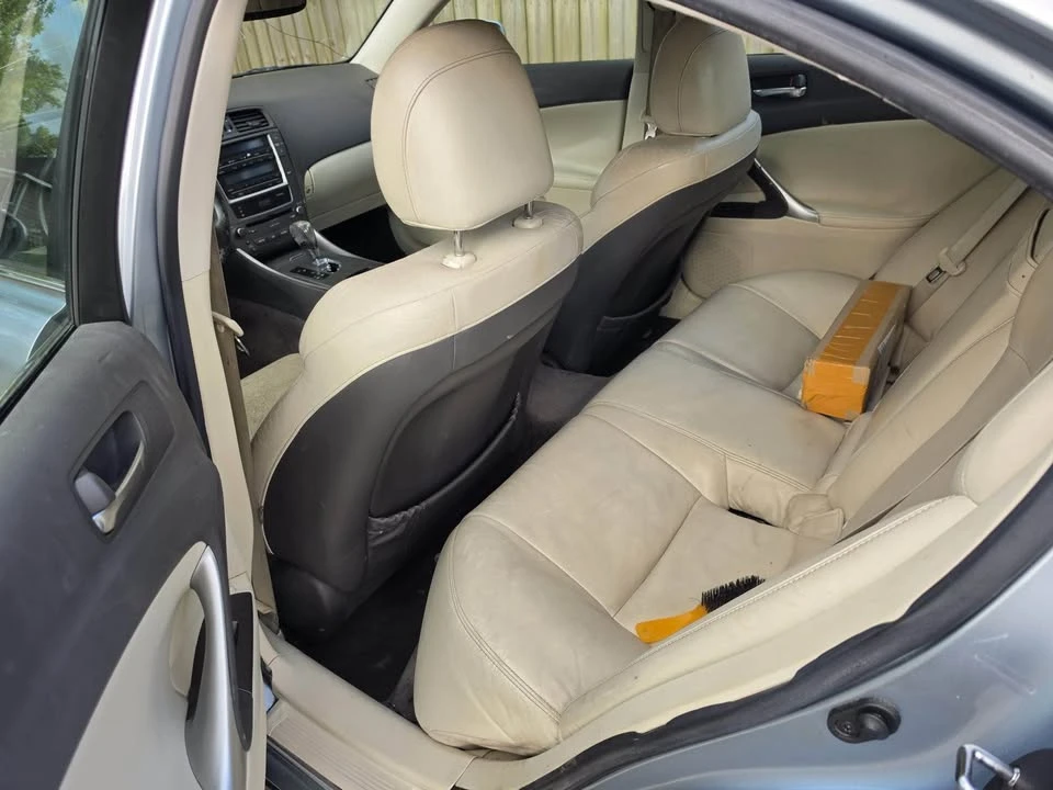 2010 Lexus IS 2nd Gen - Image 11 of 12