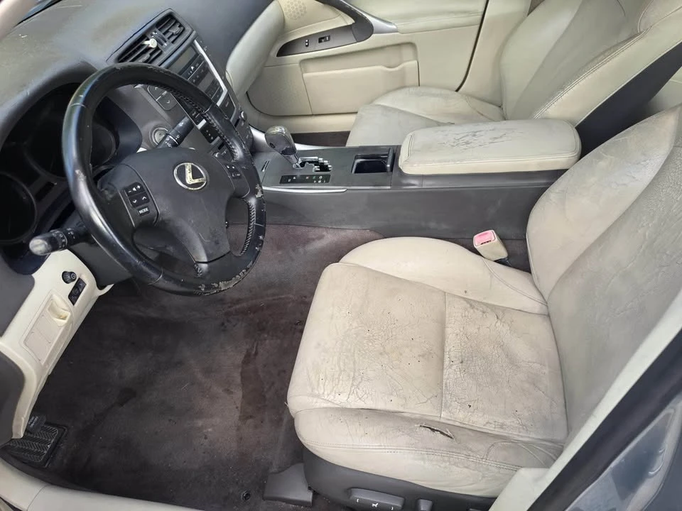 2010 Lexus IS 2nd Gen - Image 8 of 12