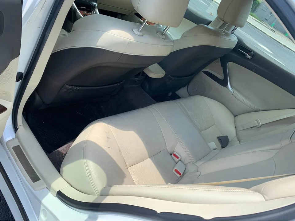 2010 Lexus IS 2nd Gen - Image 6 of 13