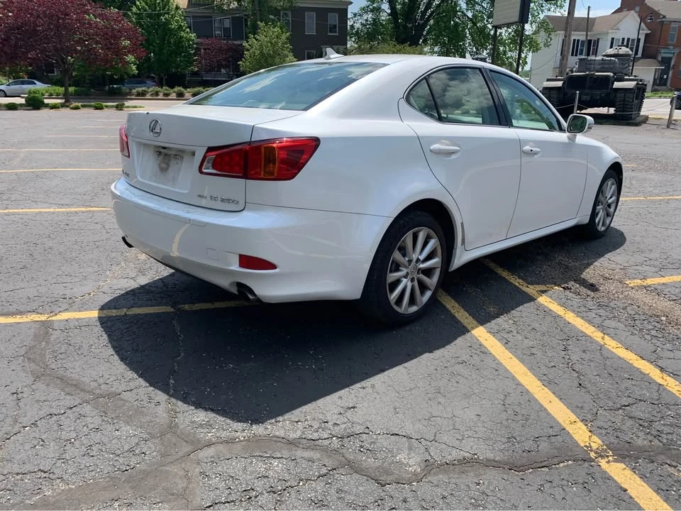 2010 Lexus IS 2nd Gen - Image 4 of 13