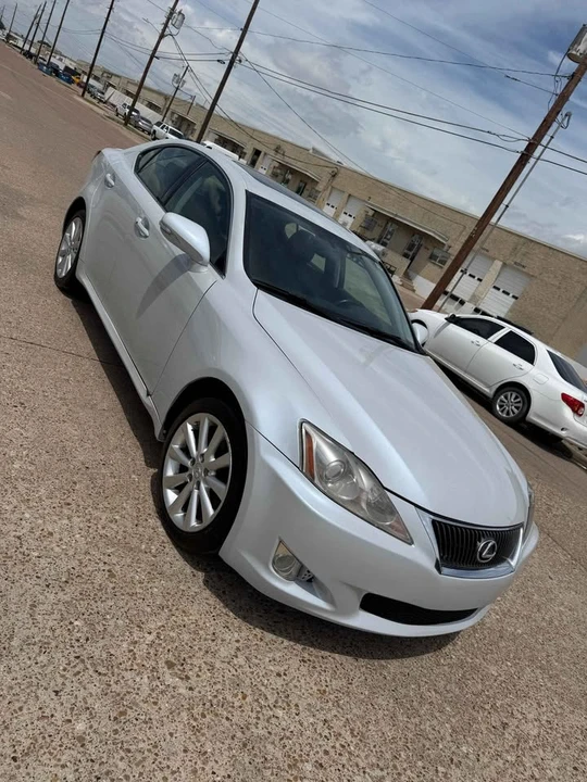 2010 Lexus IS 2nd Gen - Image 5 of 10