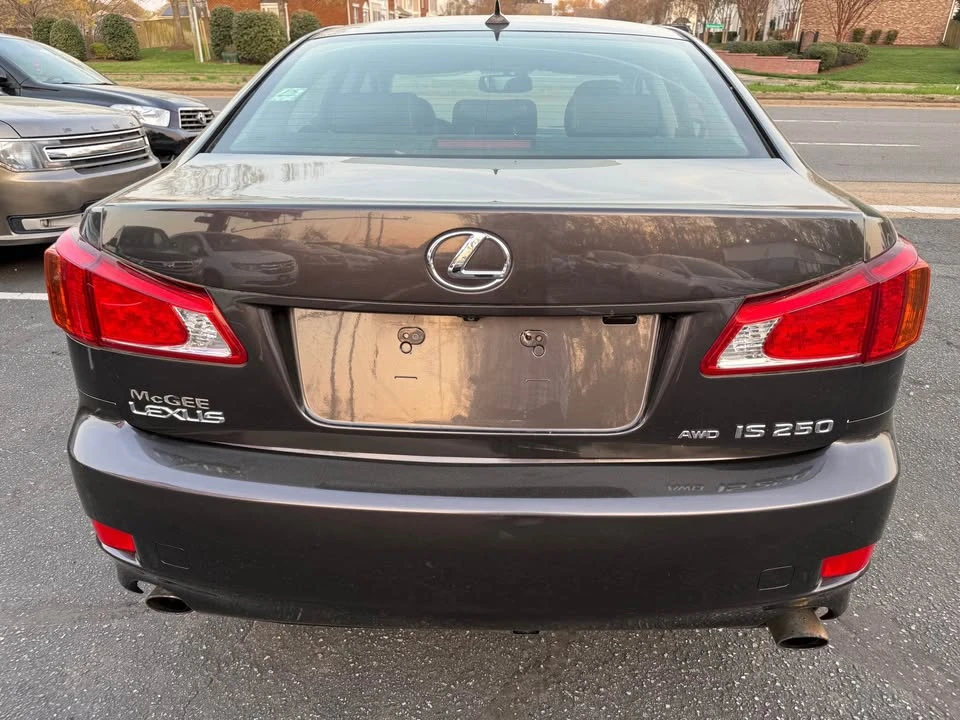 2010 Lexus IS 2nd Gen - Image 4 of 13