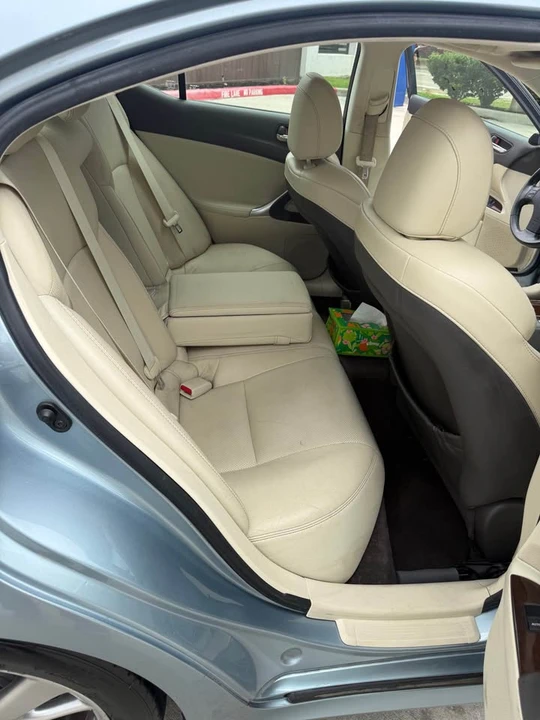 2010 Lexus IS 2nd Gen - Image 8 of 12