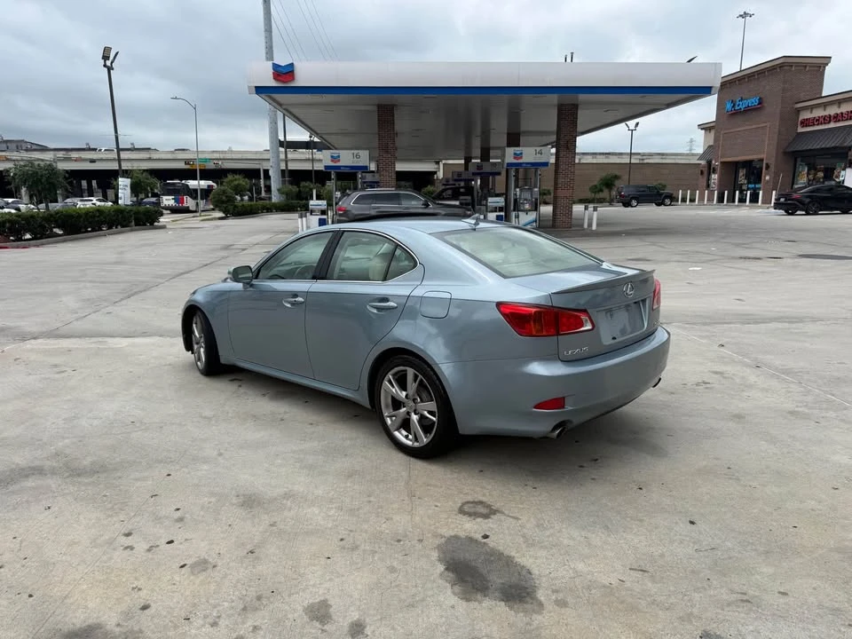 2010 Lexus IS 2nd Gen - Image 4 of 12