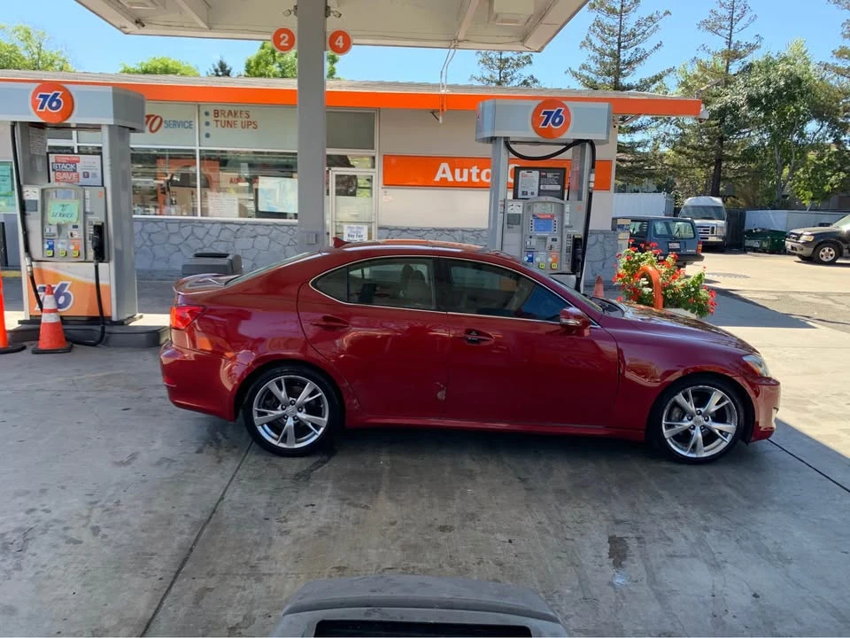 2010 Lexus IS 2nd Gen - Image 3 of 8