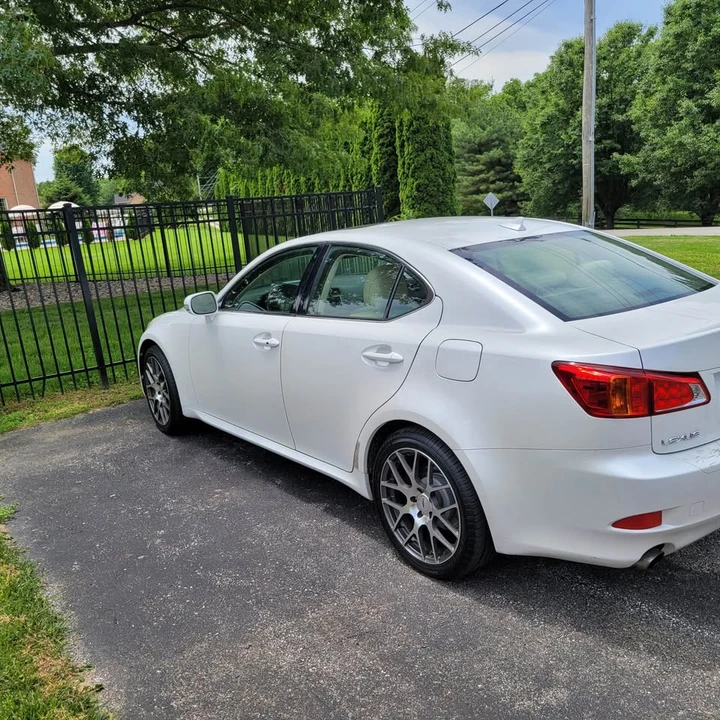2010 Lexus IS 2nd Gen - Image 10 of 13