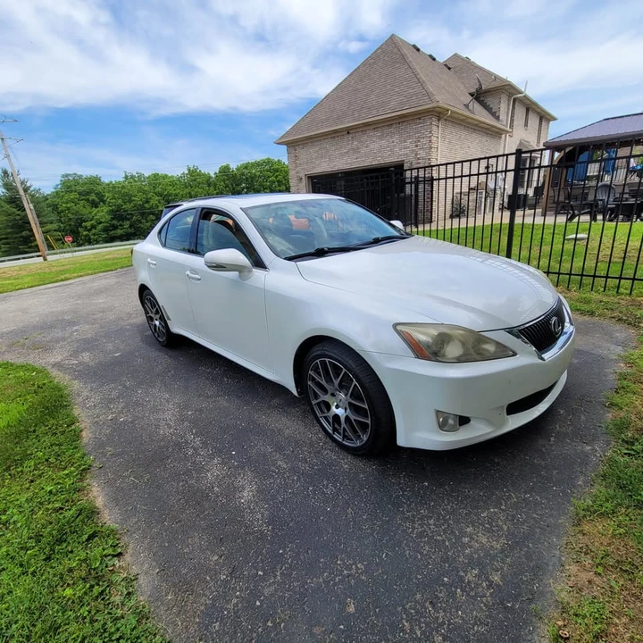2010 Lexus IS 2nd Gen - Image 12 of 13