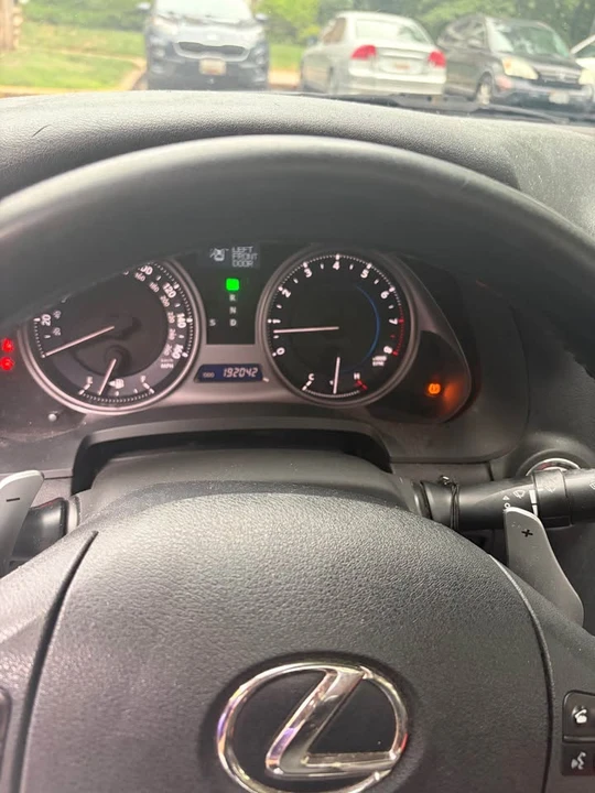 2010 Lexus IS 2nd Gen - Image 3 of 5