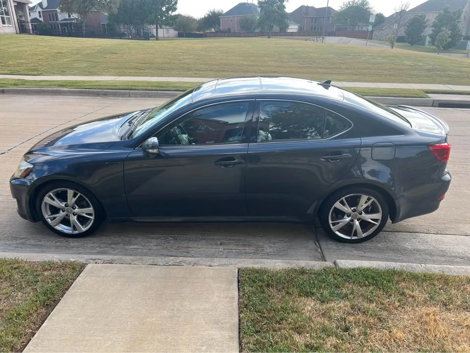2010 Lexus IS 2nd Gen - Image 3 of 8