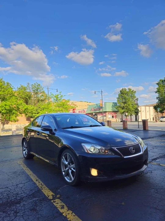 2010 Lexus IS 2nd Gen - Image 5 of 13