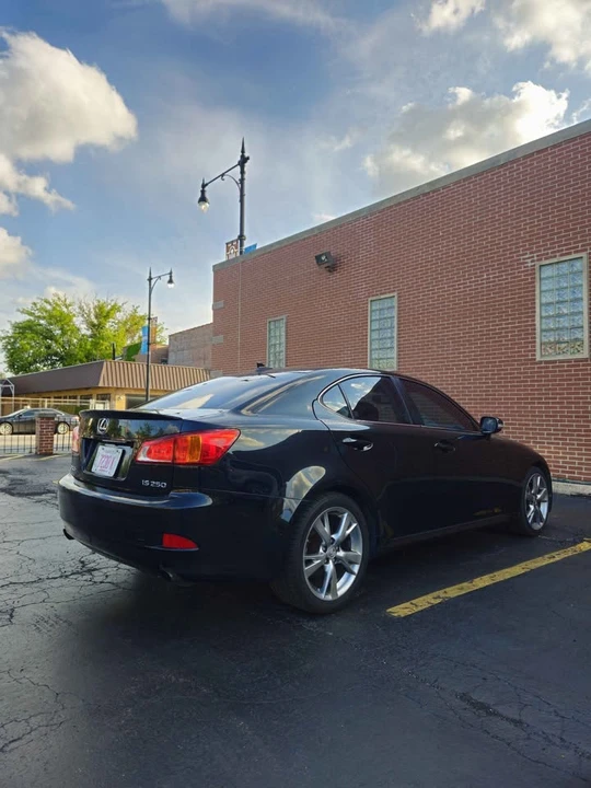 2010 Lexus IS 2nd Gen - Image 12 of 13