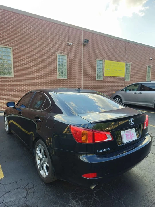 2010 Lexus IS 2nd Gen - Image 7 of 13