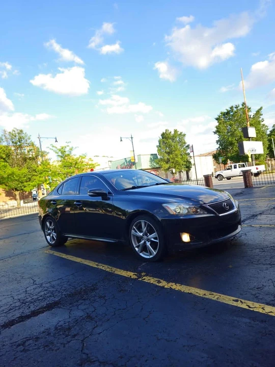 2010 Lexus IS 2nd Gen - Image 2 of 13