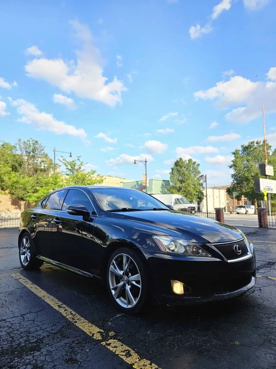 2010 Lexus IS 2nd Gen - Image 6 of 13