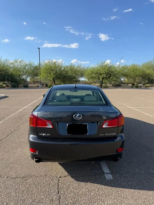 2010 Lexus IS 2nd Gen - Image 3 of 11