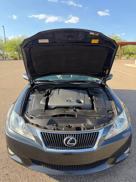 2010 Lexus IS 2nd Gen - Image 4 of 11