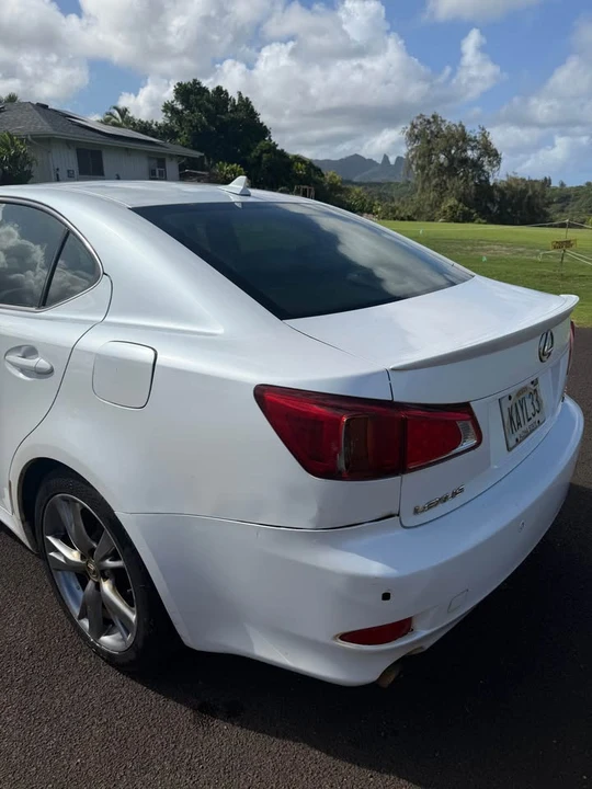 2010 Lexus IS 2nd Gen - Image 7 of 11