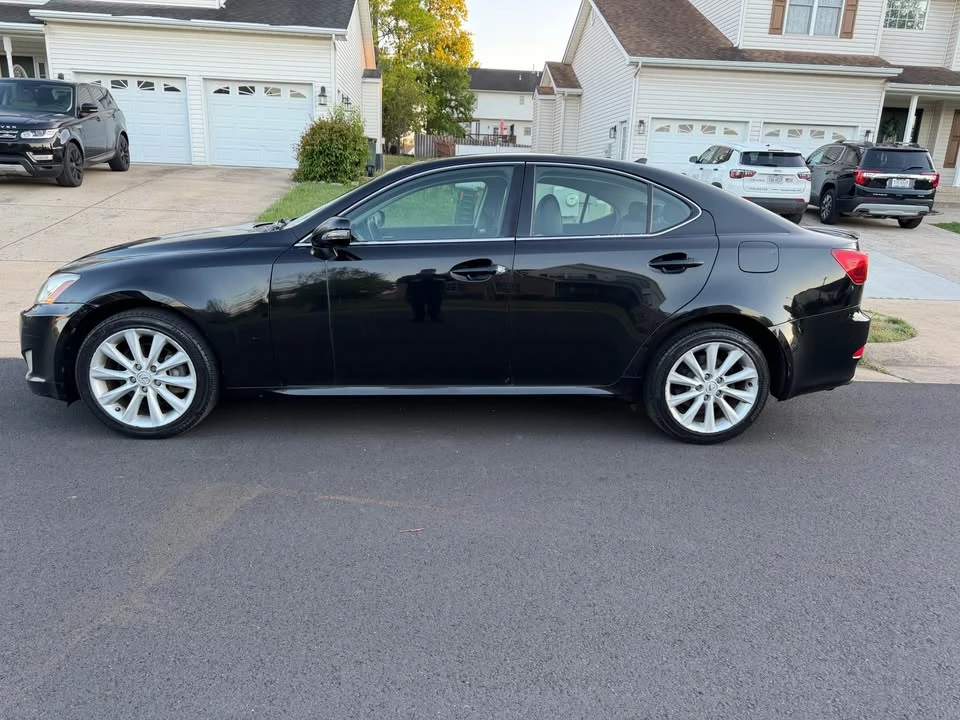 2010 Lexus IS 2nd Gen - Image 2 of 16