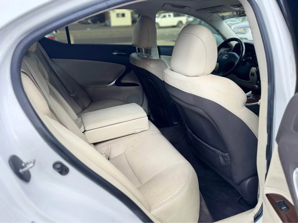 2010 Lexus IS 2nd Gen - Image 11 of 20