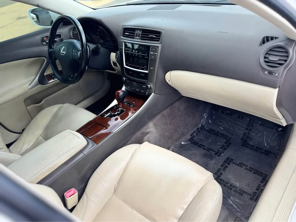 2010 Lexus IS 2nd Gen - Image 13 of 20