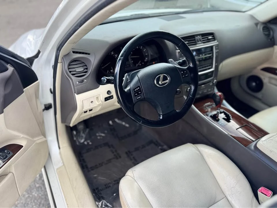 2010 Lexus IS 2nd Gen - Image 9 of 20
