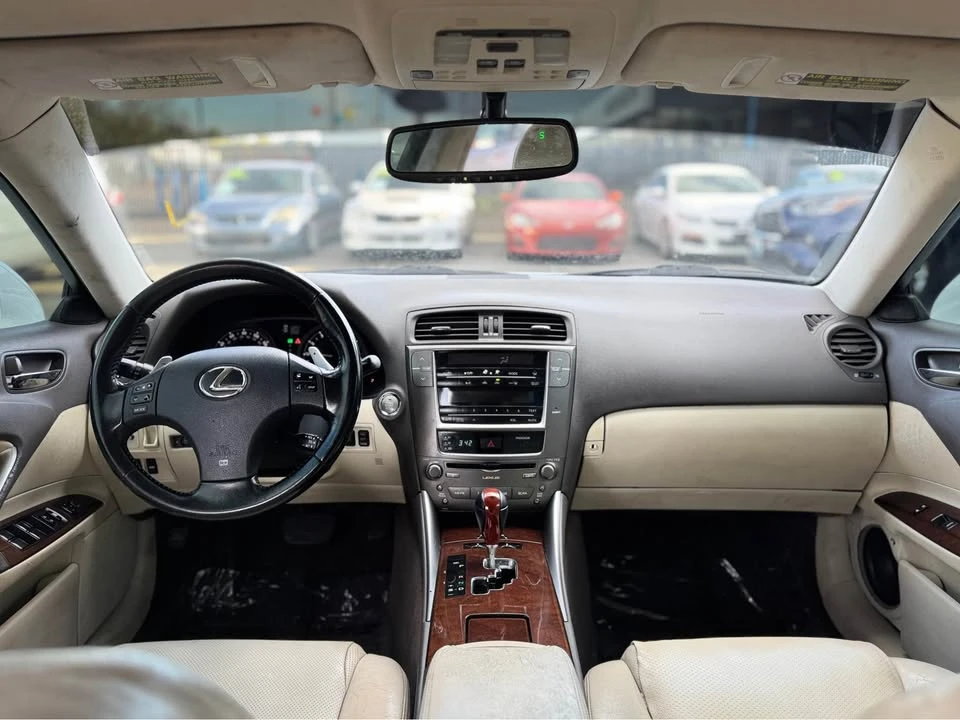 2010 Lexus IS 2nd Gen - Image 15 of 20