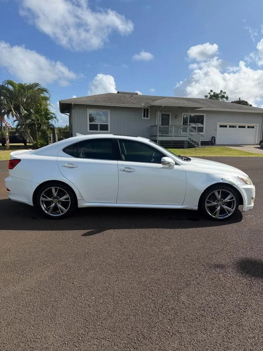 2010 Lexus IS 2nd Gen - Image 4 of 11