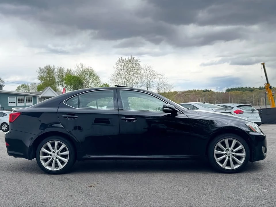 2010 Lexus IS 2nd Gen - Image 4 of 20