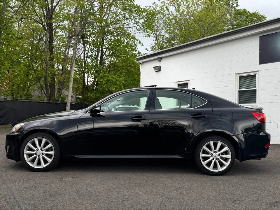 2010 Lexus IS 2nd Gen - Image 8 of 20