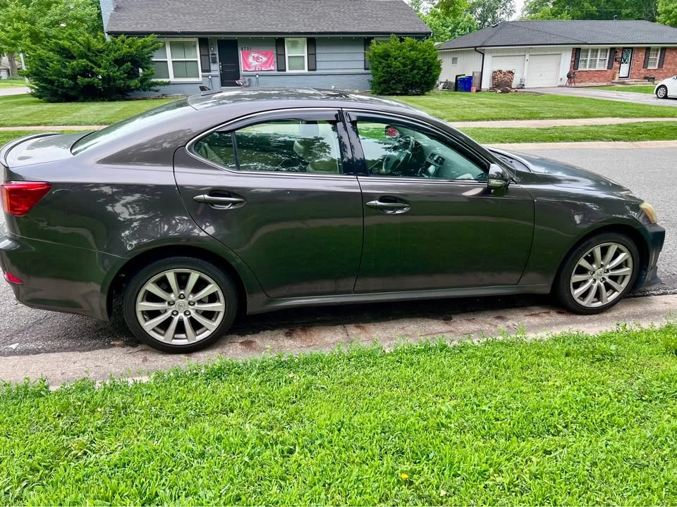 2010 Lexus IS 2nd Gen - Image 2 of 10