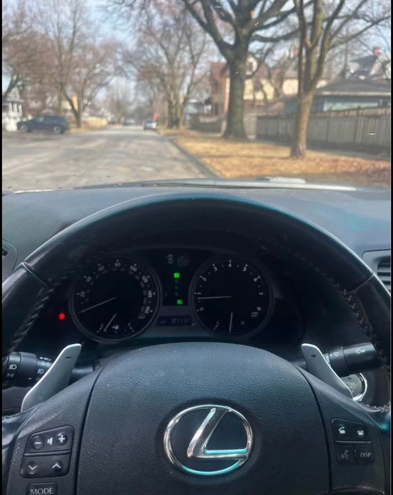 2010 Lexus IS 2nd Gen - Image 7 of 9