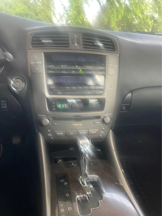 2010 Lexus IS 2nd Gen - Image 3 of 9