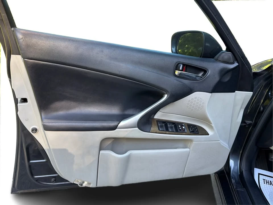 2010 Lexus IS 2nd Gen - Image 12 of 18
