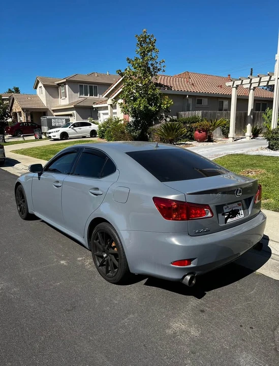 2010 Lexus IS 2nd Gen - Image 3 of 8