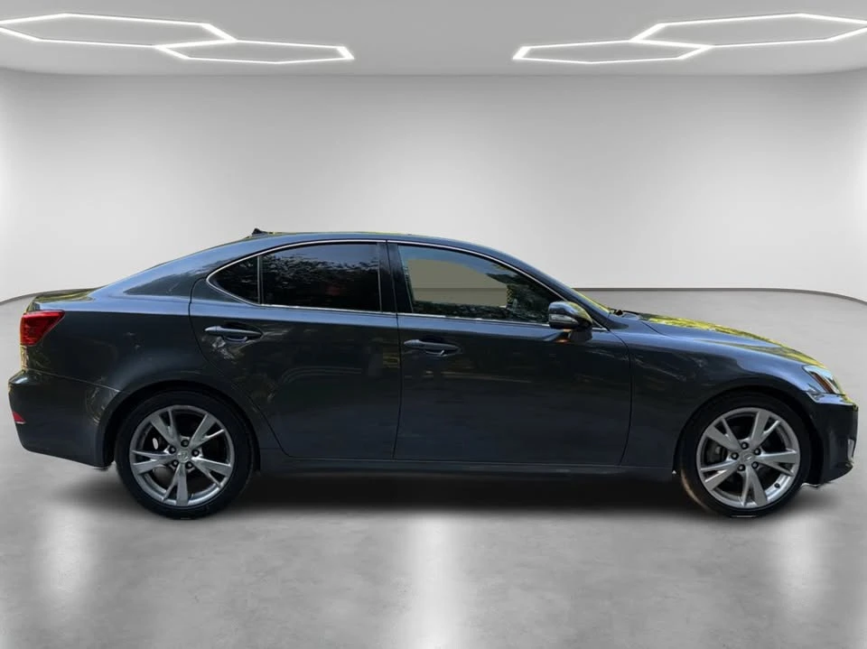 2010 Lexus IS 2nd Gen - Image 4 of 18