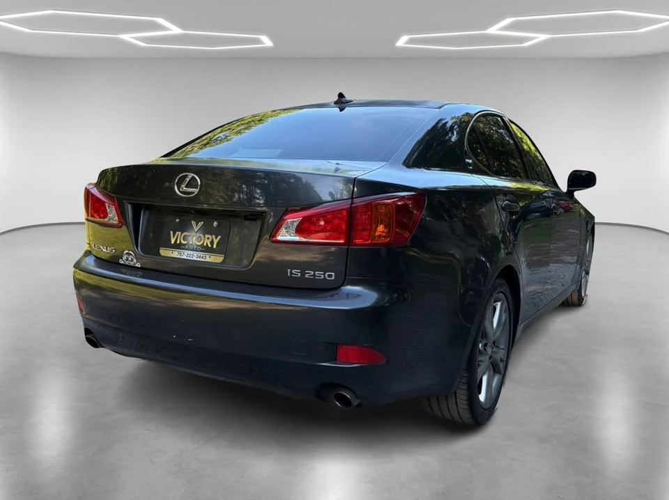 2010 Lexus IS 2nd Gen - Image 3 of 18