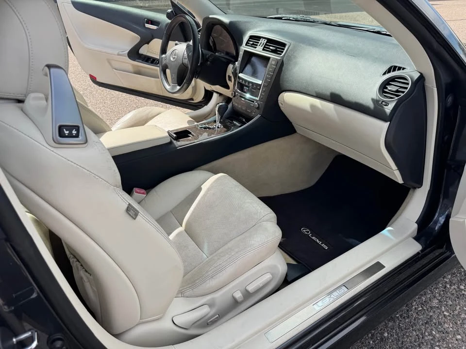 2010 Lexus IS 2nd Gen - Image 11 of 20
