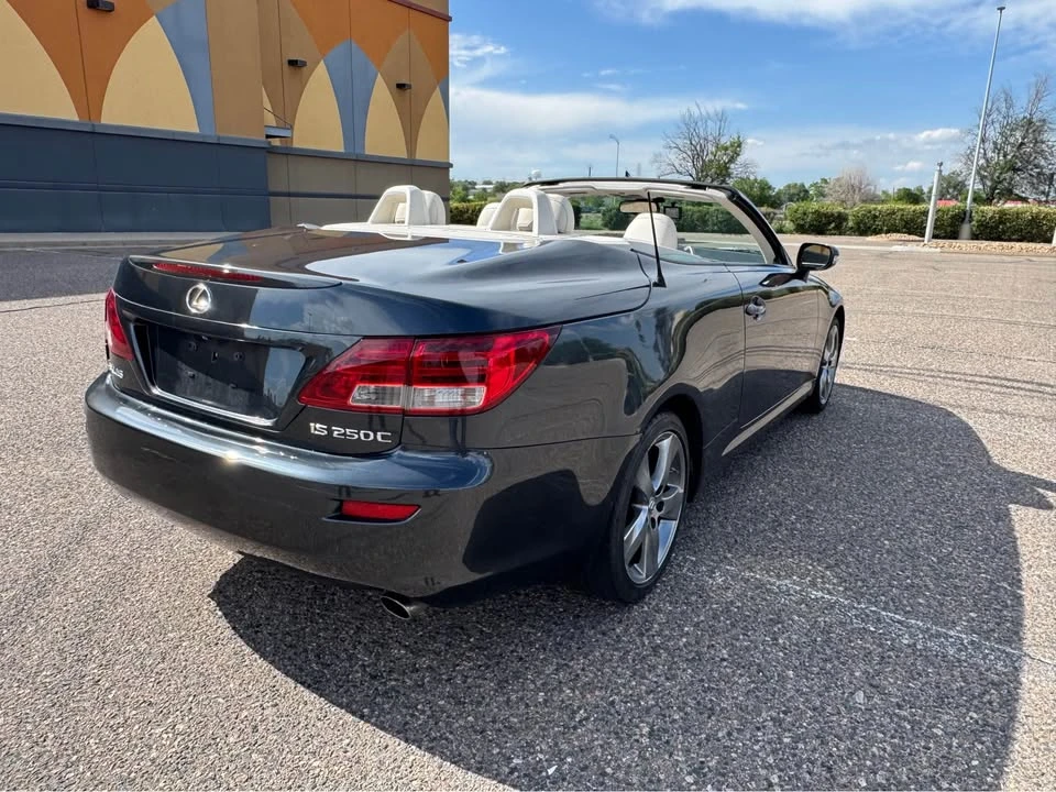 2010 Lexus IS 2nd Gen - Image 18 of 20