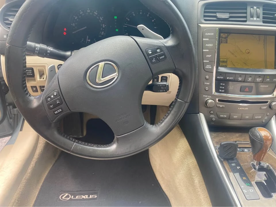 2010 Lexus IS 2nd Gen - Image 17 of 21